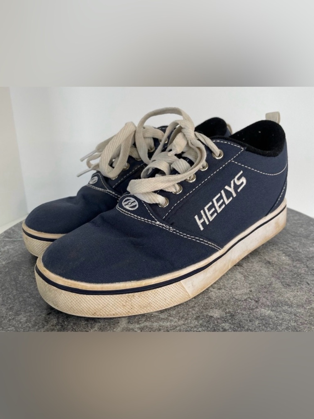 Heelys Navy And White Skate Tennis Shoes Sneakers 4